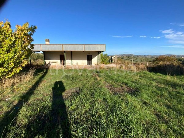 casa indipendente in vendita a Nereto in zona San Savino