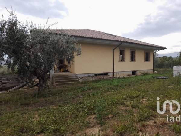 casa indipendente in vendita a Notaresco in zona Guardia Vomano