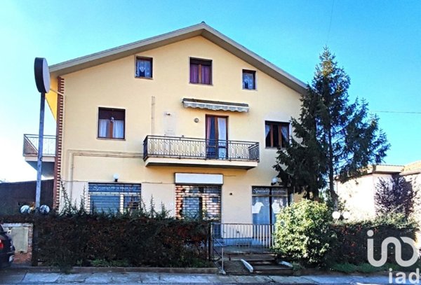appartamento in vendita a Notaresco in zona Grasciano