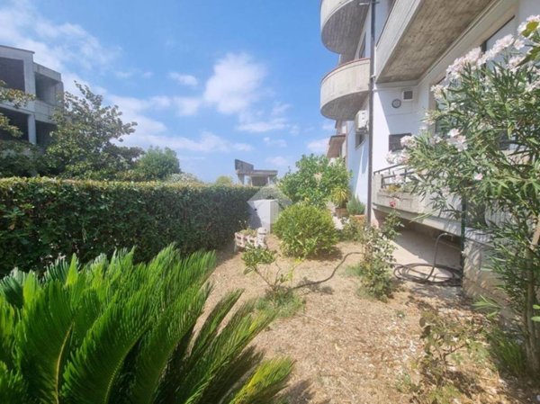 casa indipendente in vendita a Notaresco in zona Guardia Vomano