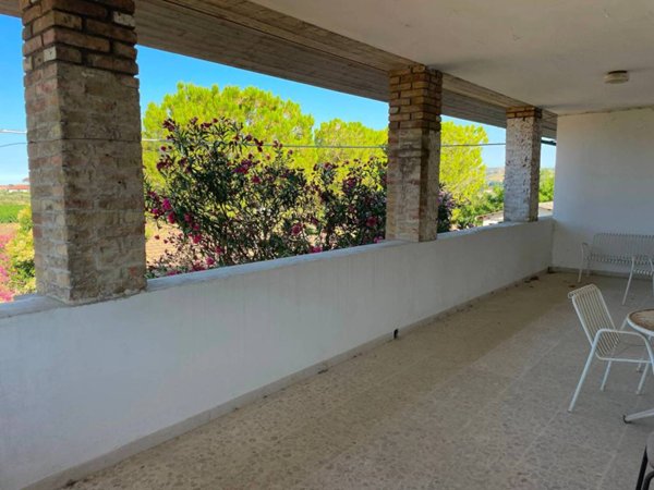 casa indipendente in vendita a Notaresco in zona Pianura Vomano