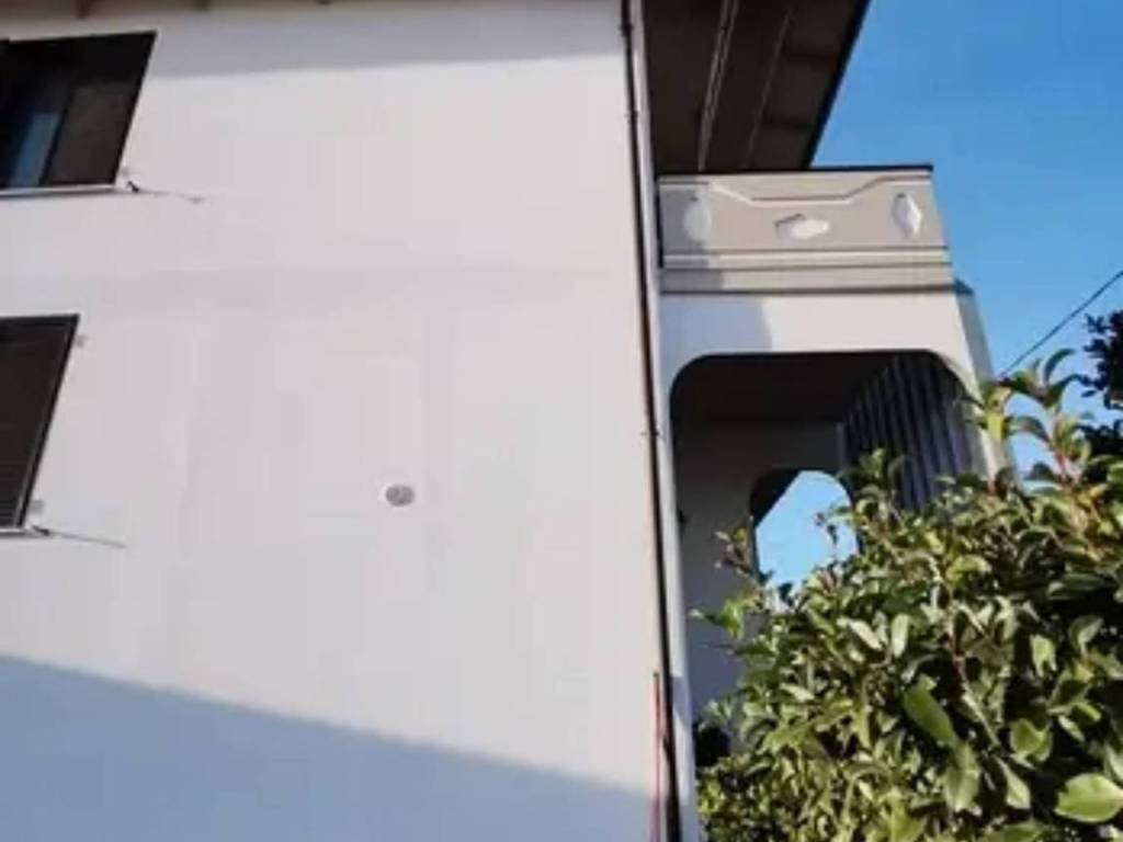 casa indipendente in vendita a Notaresco