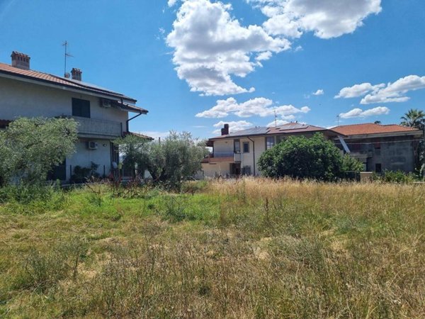 terreno agricolo in vendita a Notaresco in zona Pianura Vomano