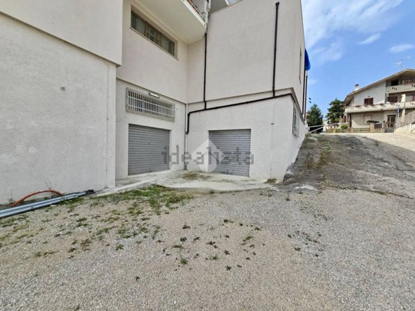 locale di sgombero in vendita a Notaresco