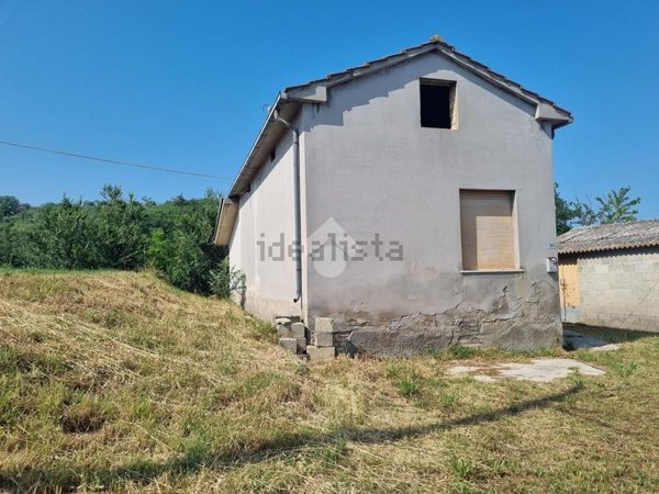 appartamento in vendita a Notaresco in zona Pianura Vomano