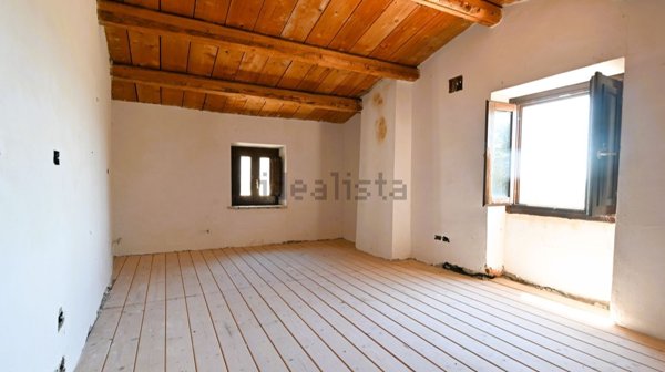 casa indipendente in vendita a Notaresco in zona Guardia Vomano