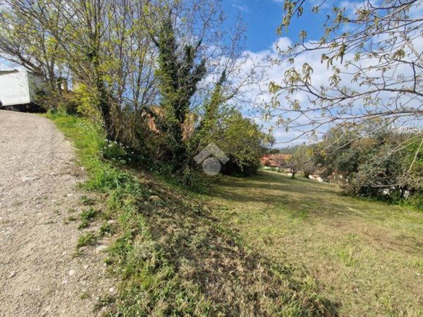 terreno edificabile in vendita a Notaresco in zona Pianura di Notaresco