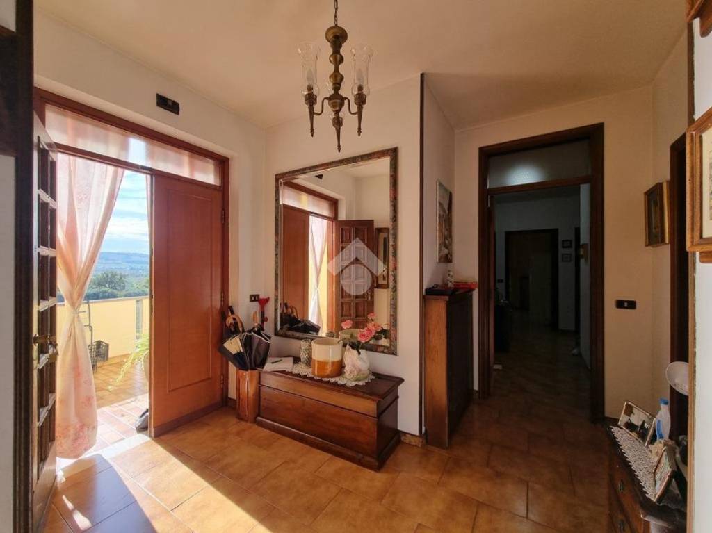 appartamento in vendita a Notaresco in zona Pianura Vomano