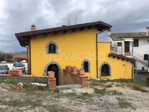 casa indipendente in vendita a Notaresco in zona Capracchia
