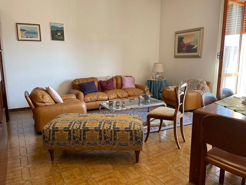casa indipendente in vendita a Notaresco