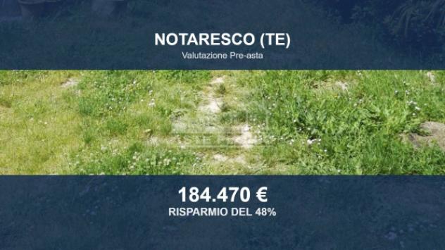 casa indipendente in vendita a Notaresco in zona Grasciano