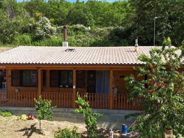 casa indipendente in vendita a Notaresco