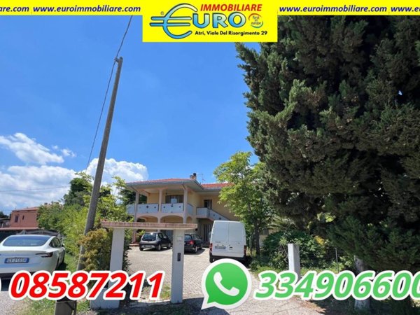 casa indipendente in vendita a Notaresco