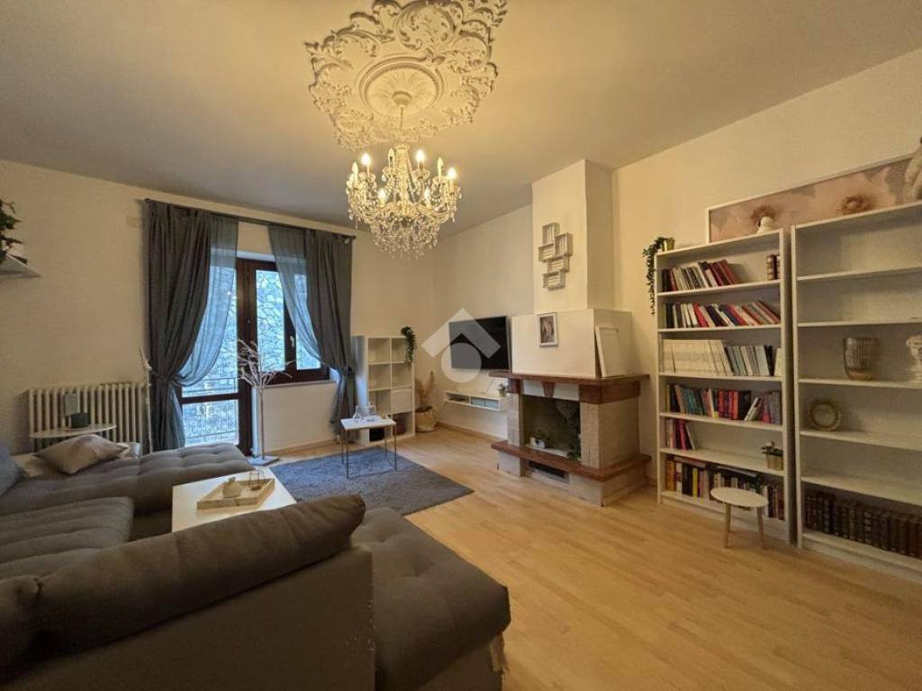 casa indipendente in vendita a Notaresco in zona Pianura di Notaresco