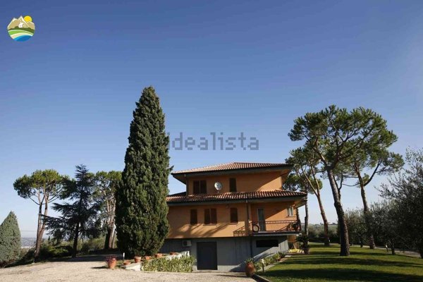 casa indipendente in vendita a Notaresco in zona Caporipe