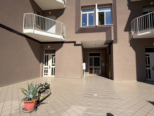 appartamento in vendita a Notaresco in zona Pianura di Notaresco