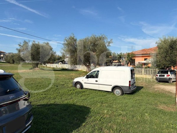 terreno in vendita a Notaresco in zona Guardia Vomano