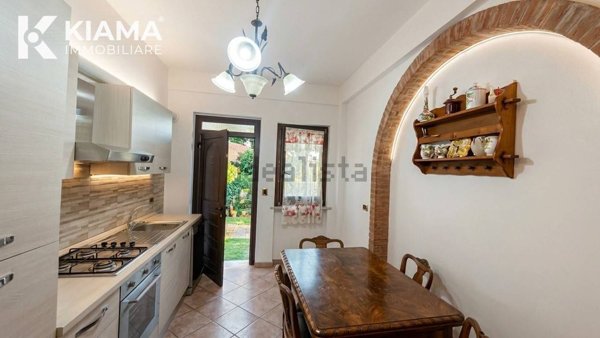 appartamento in vendita a Notaresco in zona Pianura di Notaresco