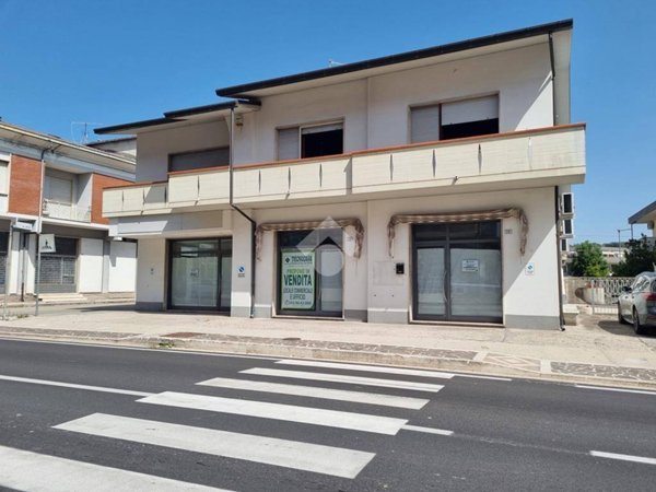 trivano in vendita a Penna Sant'Andrea in zona Val Vomano