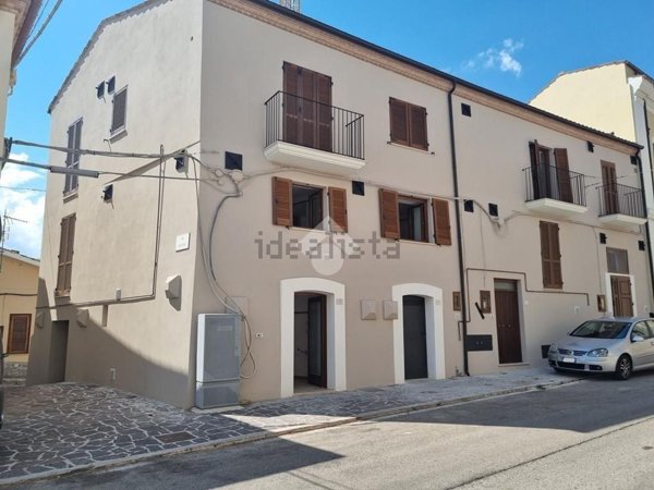 casa semindipendente in vendita a Penna Sant'Andrea