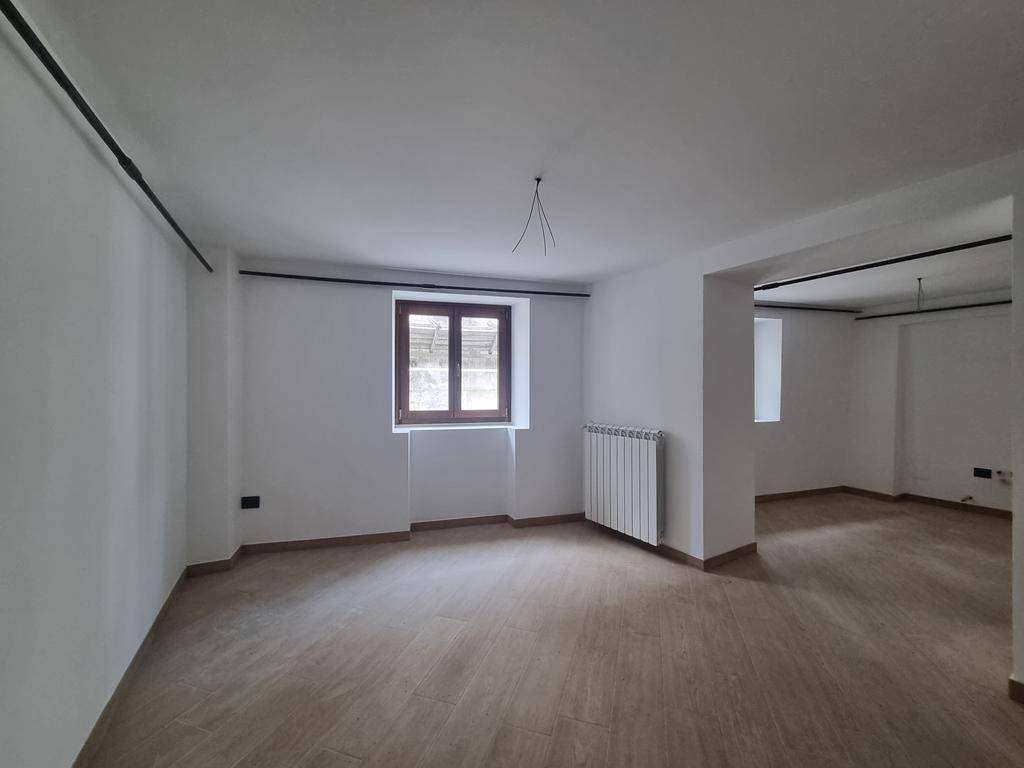 casa semindipendente in vendita a Penna Sant'Andrea