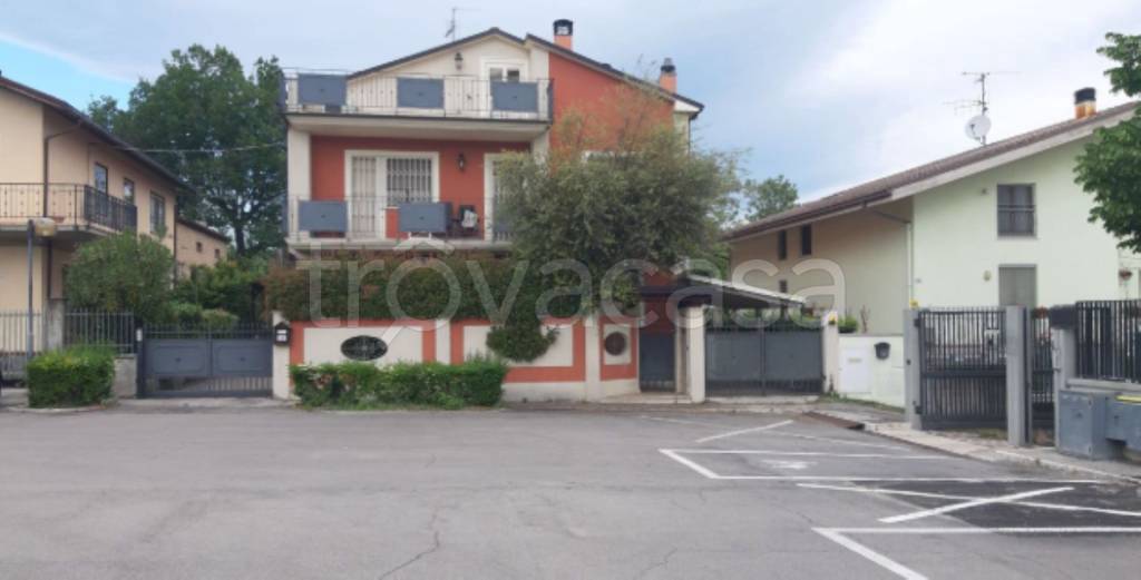appartamento in vendita a Penna Sant'Andrea in zona Val Vomano