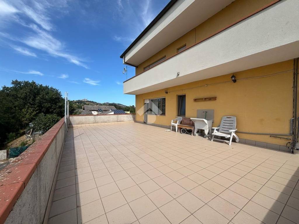 appartamento in vendita a Penna Sant'Andrea in zona Val Vomano