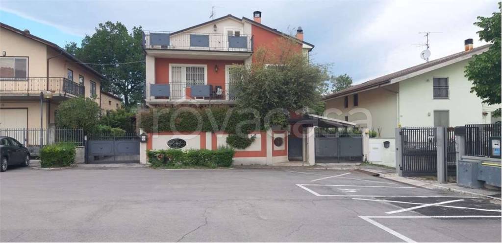 appartamento in vendita a Penna Sant'Andrea in zona Val Vomano