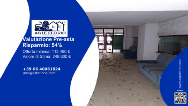 pentavano in vendita a Pietracamela in zona Prati di Tivo
