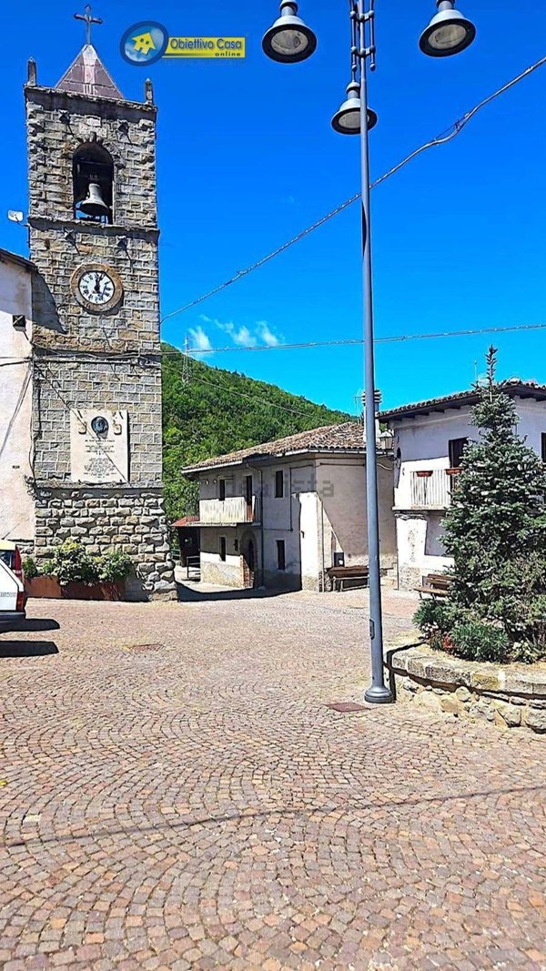 casa indipendente in vendita a Pietracamela in zona Prati di Tivo