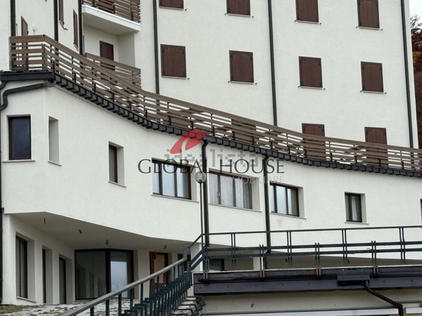 appartamento in vendita a Pietracamela in zona Prati di Tivo