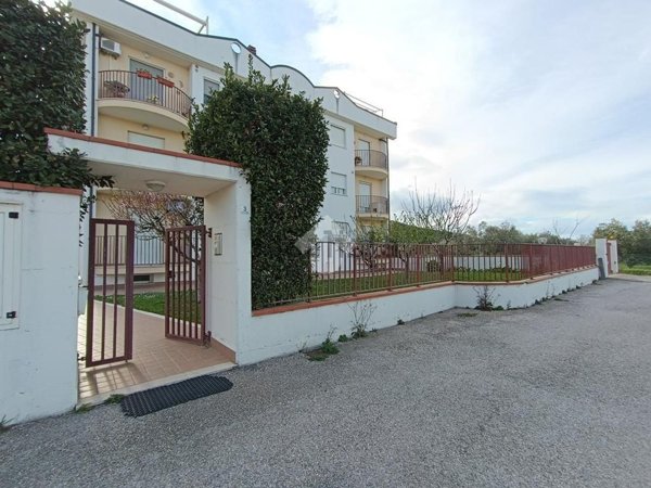 casa indipendente in vendita a Pineto