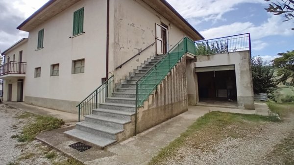 appartamento in vendita a Pineto in zona Mutignano