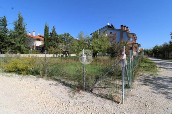 casa indipendente in vendita a Pineto
