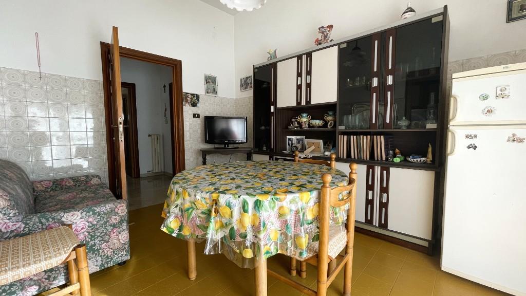 appartamento in vendita a Pineto in zona Scerne