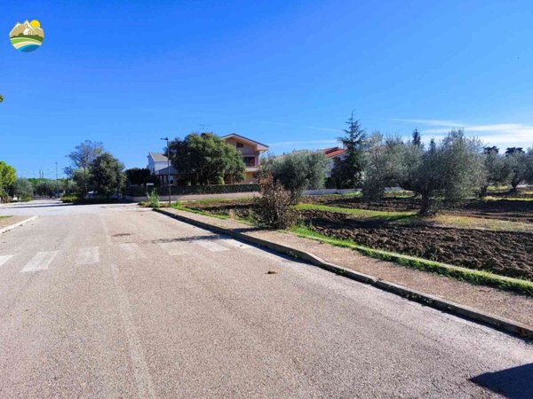 bifamiliare in vendita a Pineto