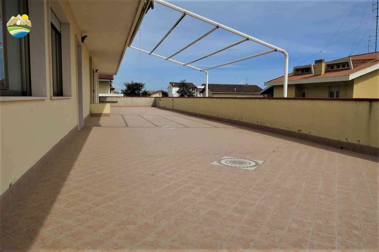 casa indipendente in vendita a Pineto