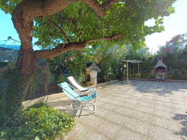 appartamento in vendita a Pineto in zona Scerne