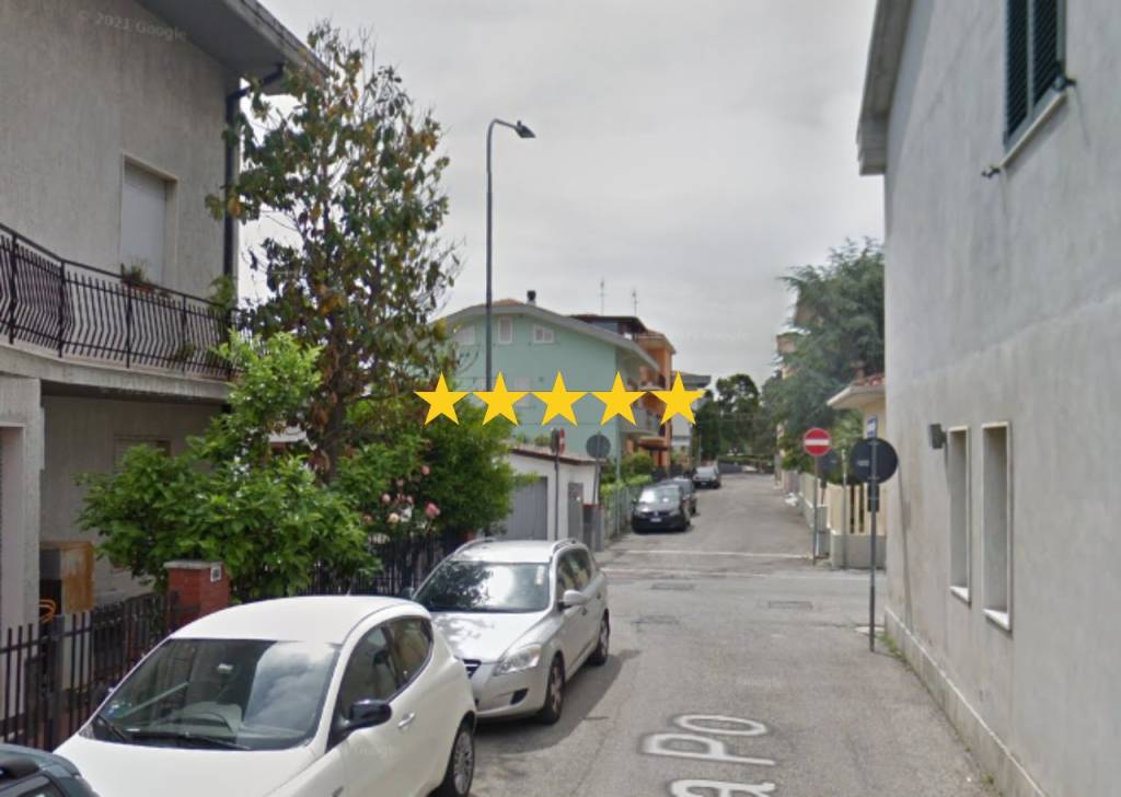 appartamento in vendita a Pineto in zona Scerne