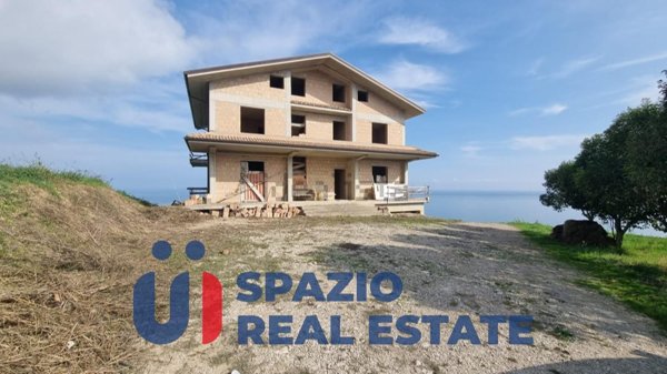 casa indipendente in vendita a Pineto in zona Colle Morino