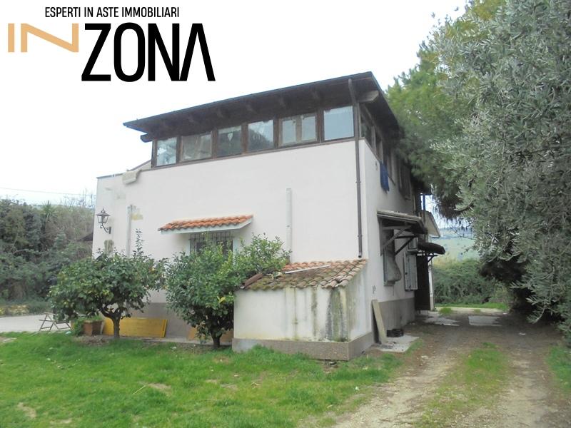 appartamento in vendita a Pineto