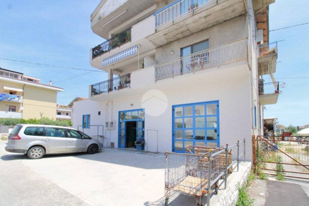 appartamento in vendita a Pineto