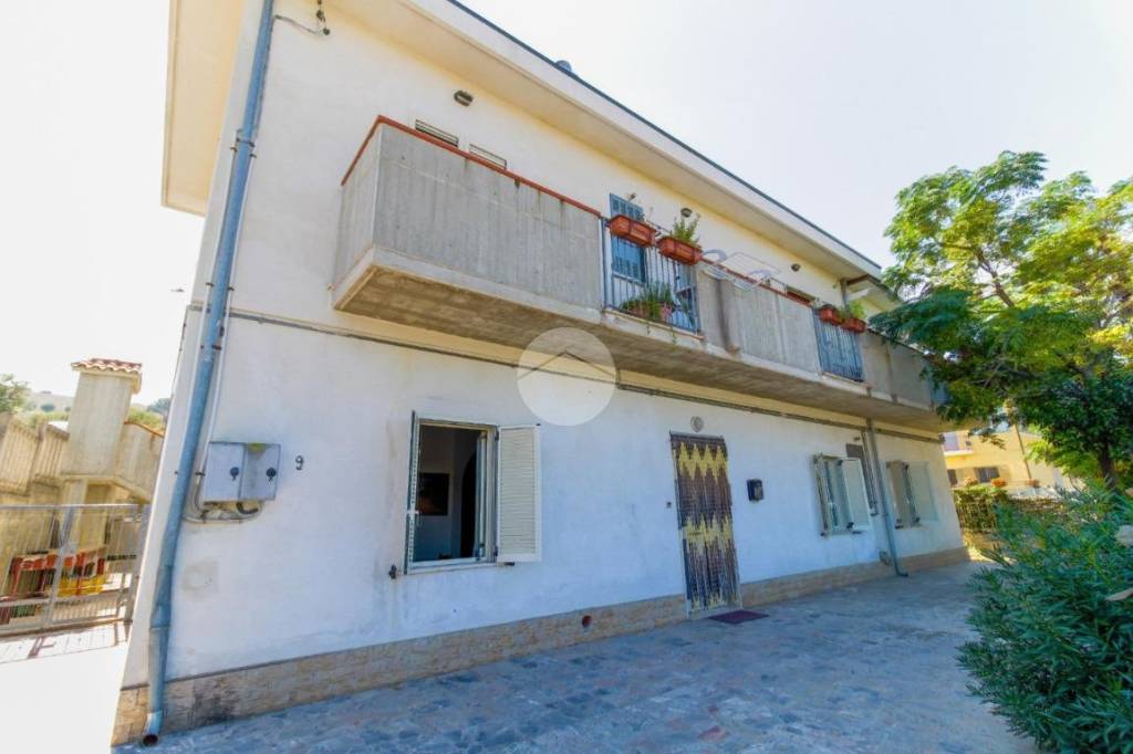 appartamento in vendita a Pineto in zona Torre San Rocco