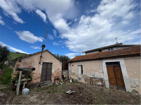 terreno edificabile in vendita a Pineto