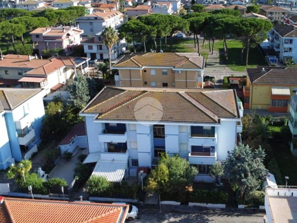appartamento in vendita a Pineto in zona Scerne