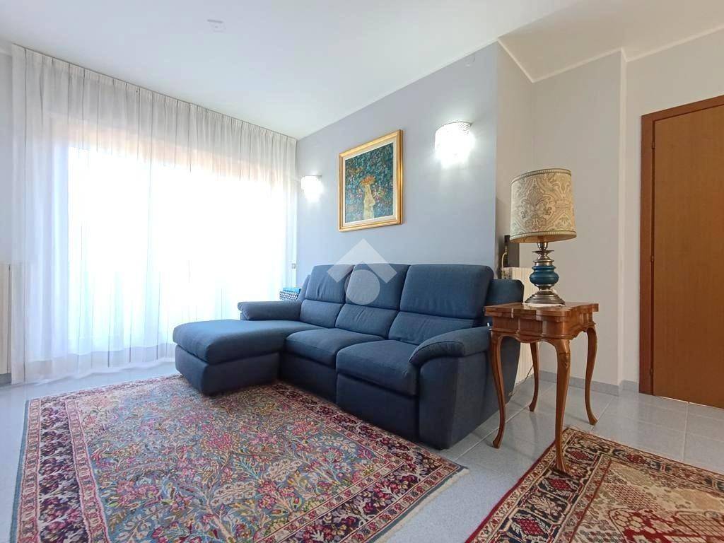 casa indipendente in vendita a Pineto