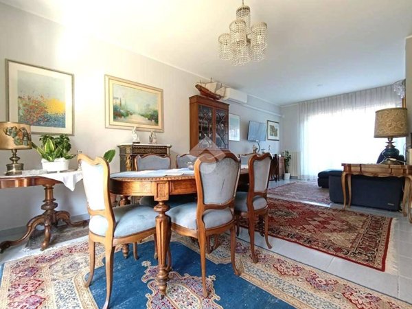 casa indipendente in vendita a Pineto