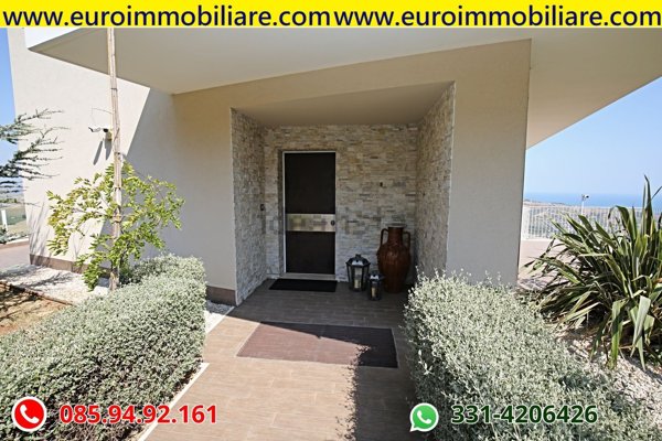 casa indipendente in vendita a Pineto