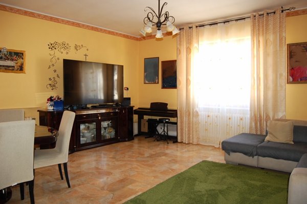 appartamento in vendita a Pineto in zona Scerne