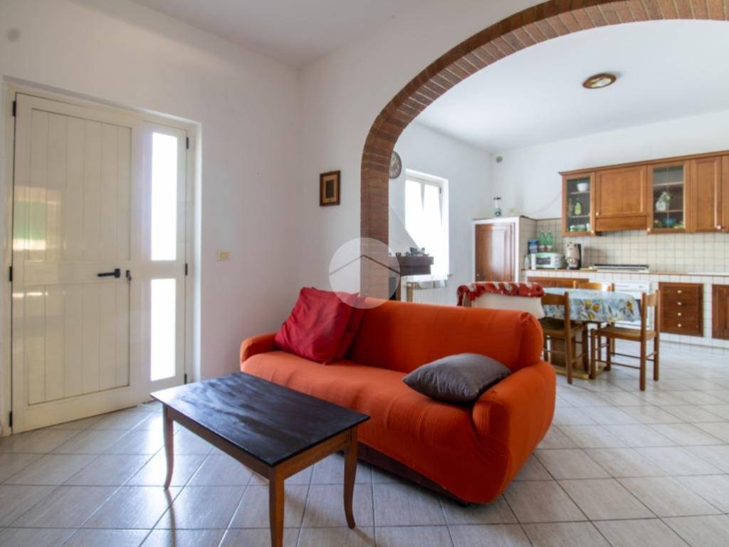 appartamento in vendita a Pineto in zona Torre San Rocco